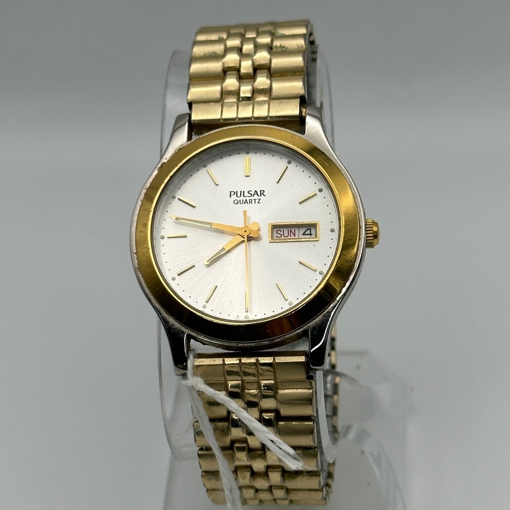 Pulsar Watch Men Gold Tone Stretch Band Day Date V733-X001